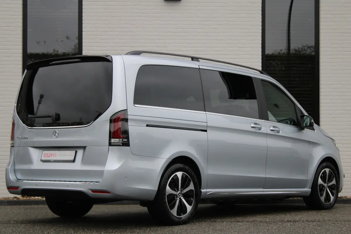 300 L2 / AMG / Luchtvering / 7-Persoons / Burmester / Elec Stoelen / Vol Opties / NIEUWSTAAT
