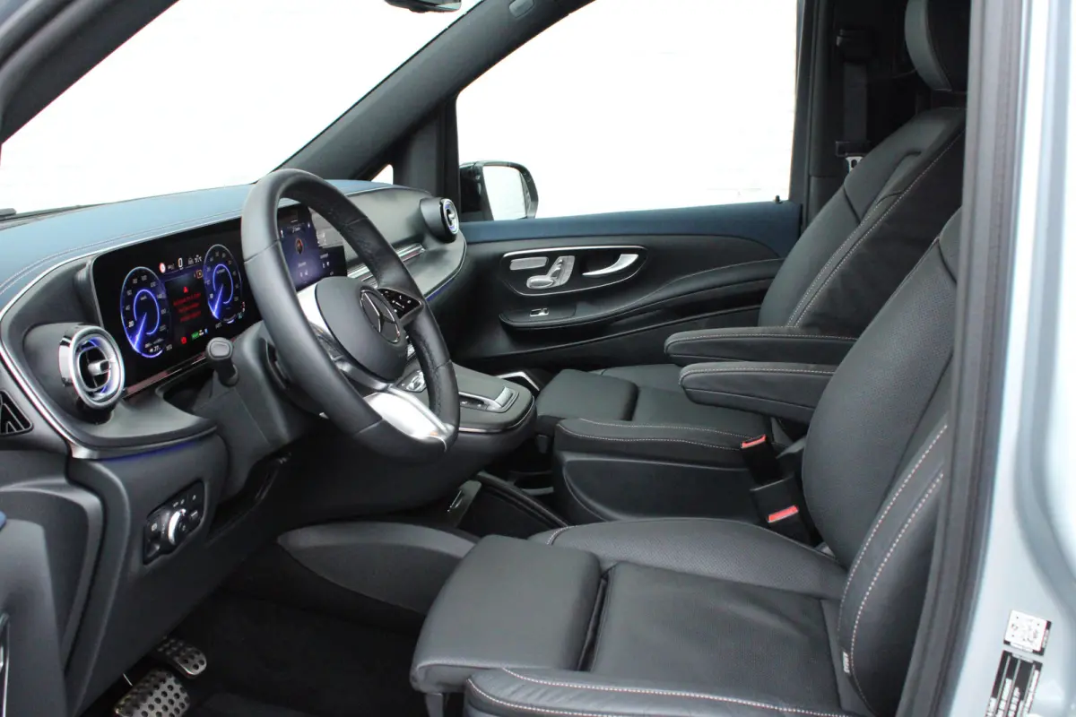 300 L2 / AMG / Luchtvering / 7-Persoons / Burmester / Elec Stoelen / Vol Opties / NIEUWSTAAT