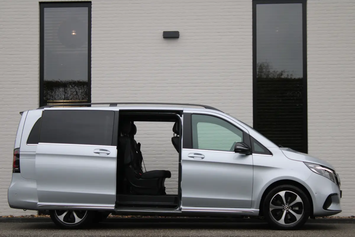 300 L2 / AMG / Luchtvering / 7-Persoons / Burmester / Elec Stoelen / Vol Opties / NIEUWSTAAT