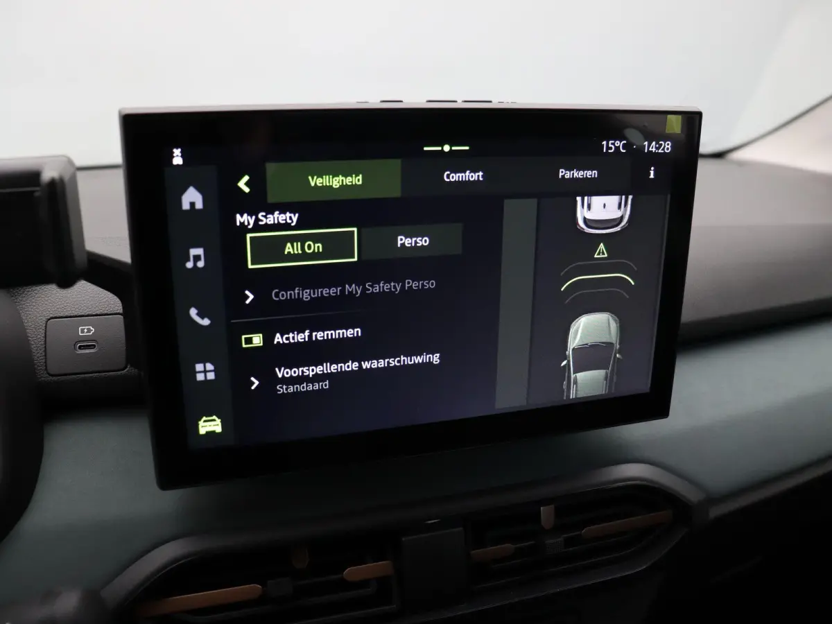 TCe 110pk limited edition | Climate control | Elek. handrem | Achteruitrijcamera | Cruise control |