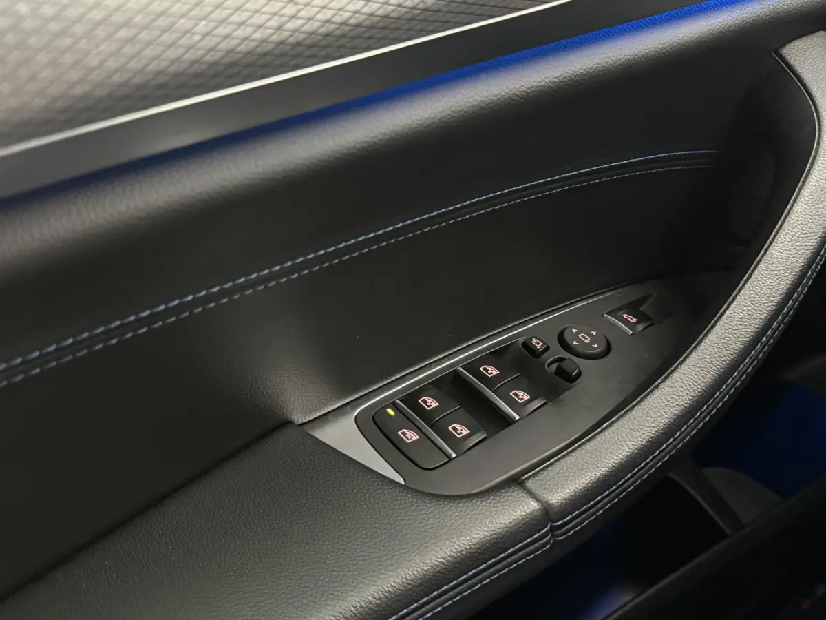xDrive30e High Executive M Sport Leer Xenon Camera