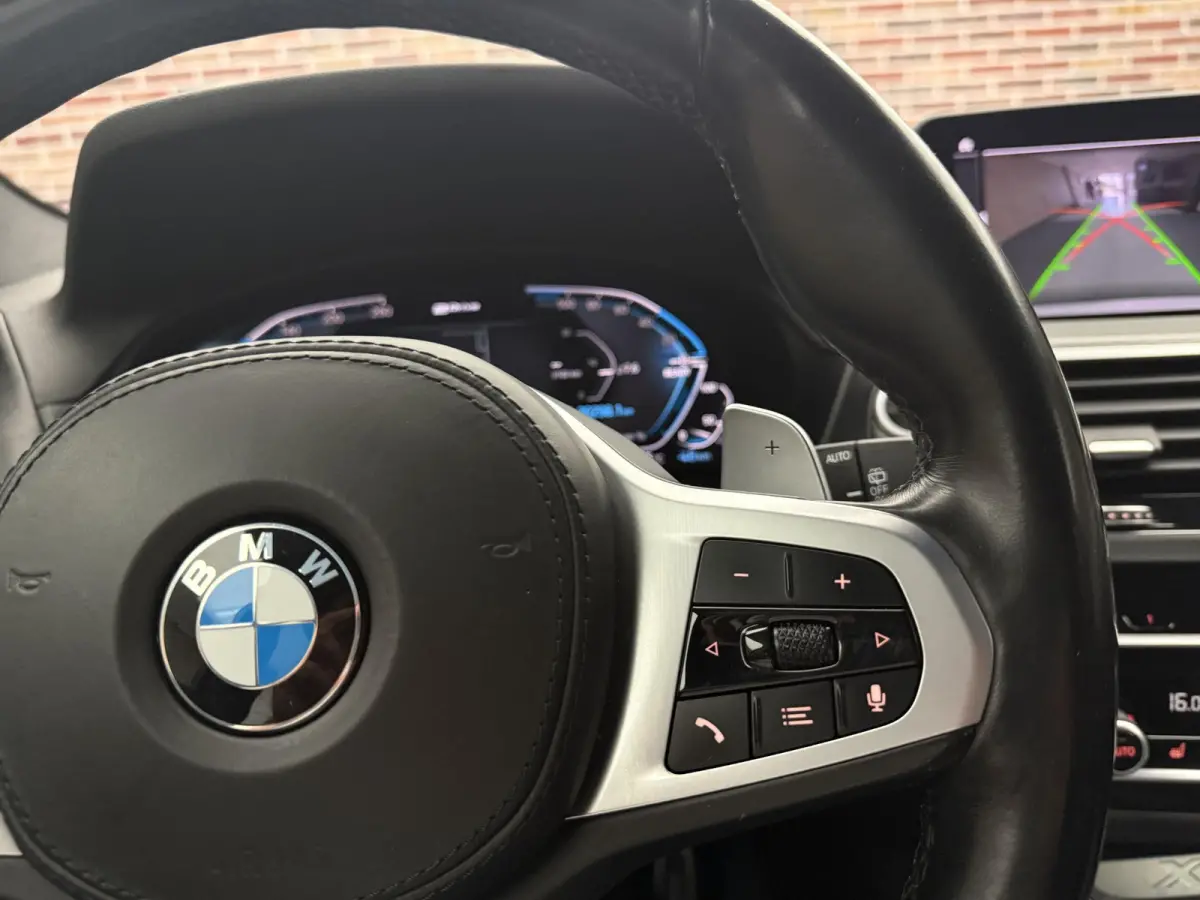 xDrive30e High Executive M Sport Leer Xenon Camera