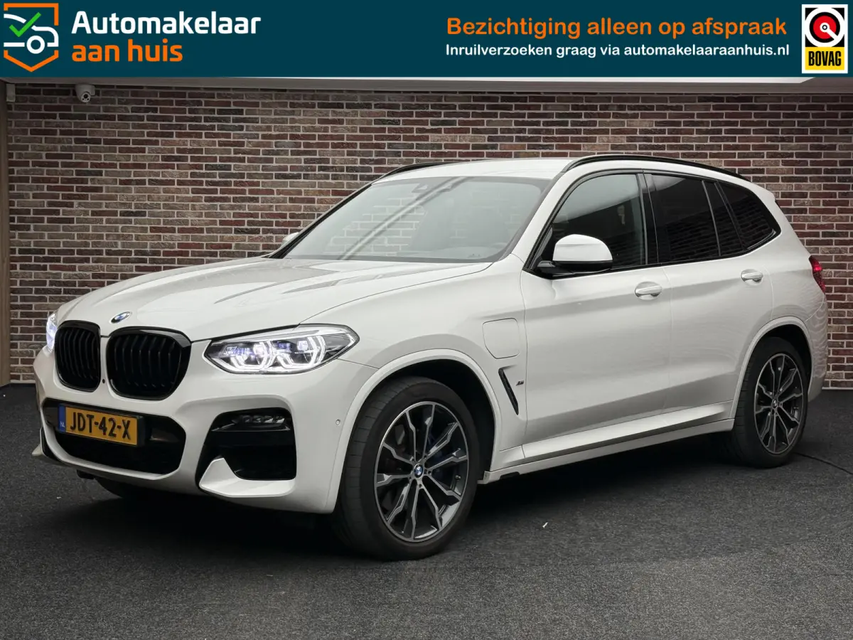 xDrive30e High Executive M Sport Leer Xenon Camera