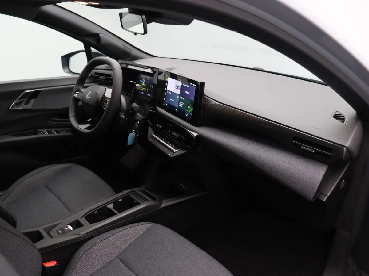 Hybrid 160pk evolution | Vijf jaar garantie | All season banden | Adaptieve cruise control | Apple carplay / Android auto |