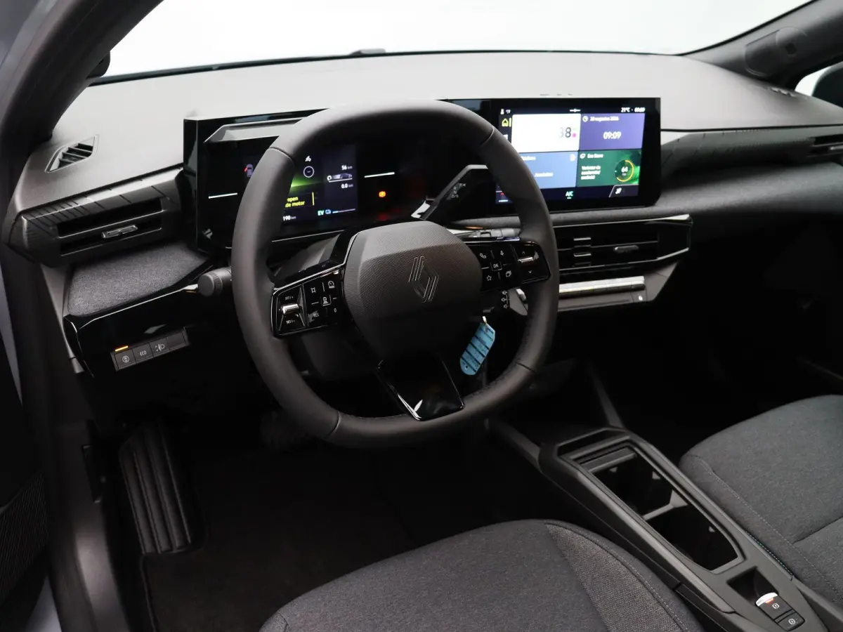 Hybrid 160pk evolution | Vijf jaar garantie | All season banden | Adaptieve cruise control | Apple carplay / Android auto |