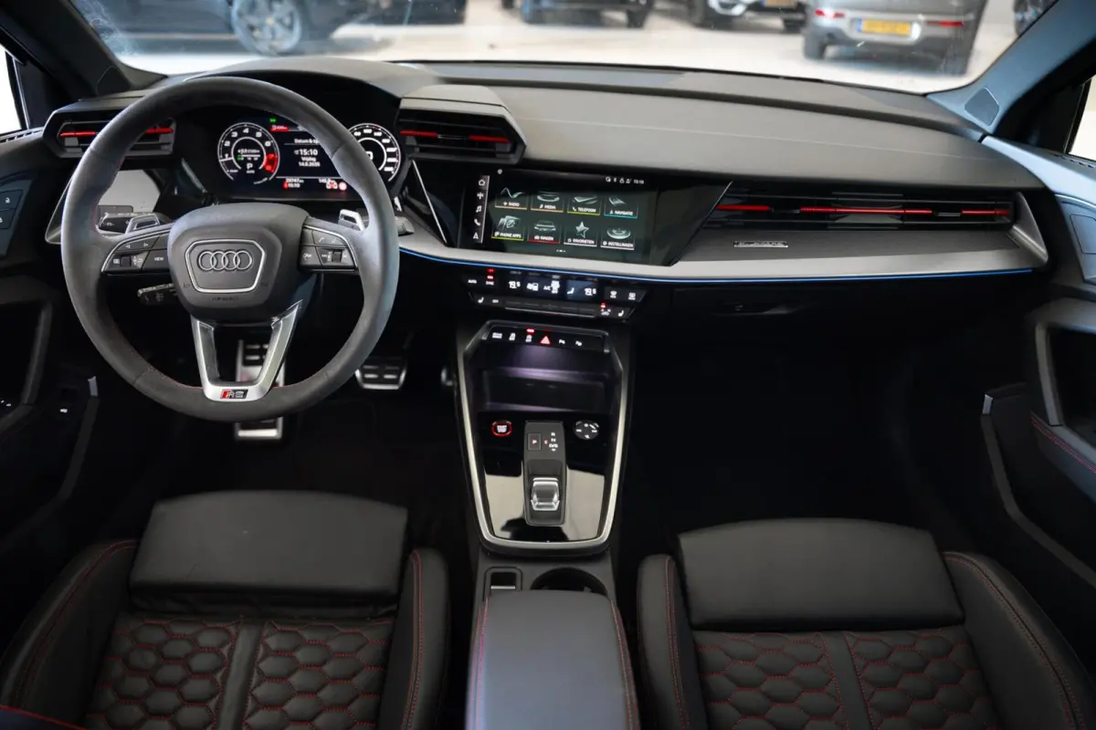 RS 3 2.5 TFSI Quattro / Pano / PPF / Dlr. ond. / B&O / Adaptive Cruise / Rode Sportstoelen