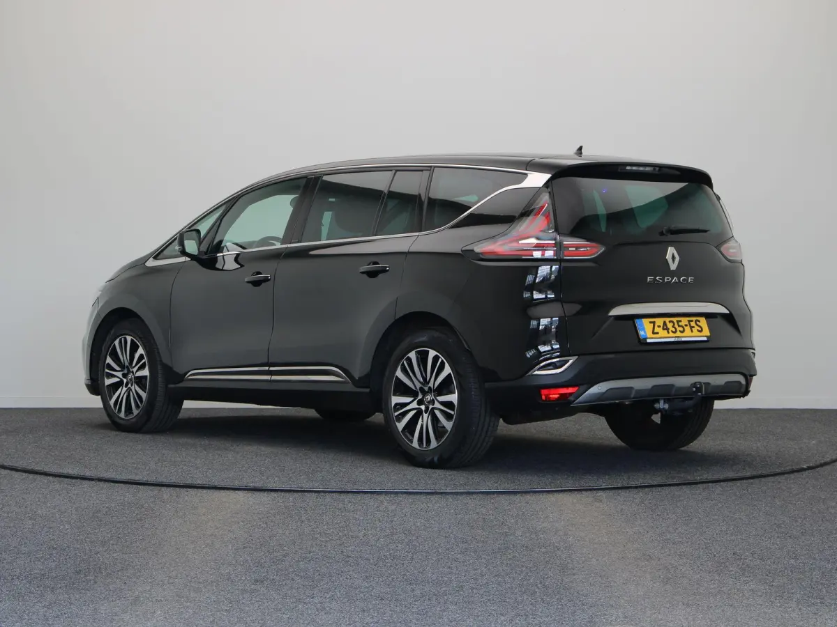 1.8 TCe Initiale Paris 5p. | Automaat | Trekhaak  | Climate Control | Elektrische verstelbare Stoelen |
