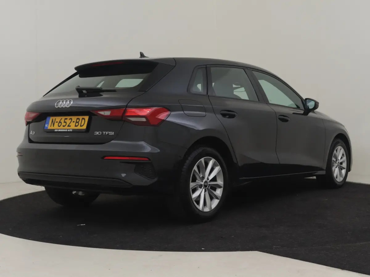 30 TFSI Business edition 110Pk DSG/AUTO | Navigatie | App Connect | Keyless entry/start | Stoelverwarming | Parkeersensoren voor/achter | DAB | LED | 16"LMV