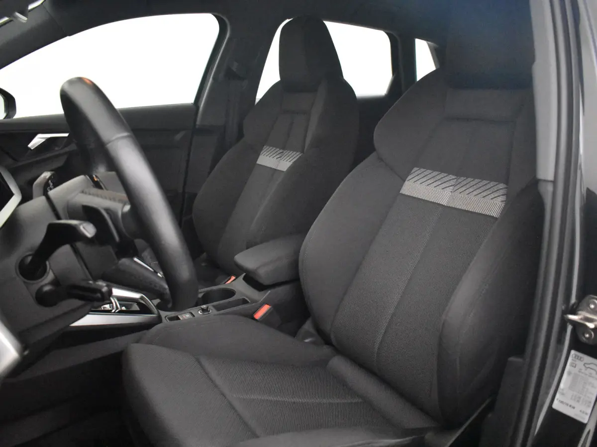 30 TFSI Business edition 110Pk DSG/AUTO | Navigatie | App Connect | Keyless entry/start | Stoelverwarming | Parkeersensoren voor/achter | DAB | LED | 16"LMV
