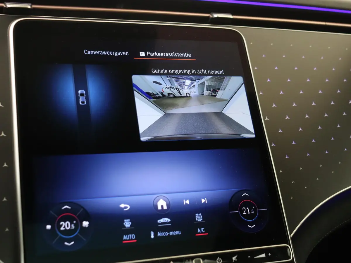 300 Business Solution AMG 90 kWh / Luchtvering / Panaroma-dak / Memory-Stoelen /