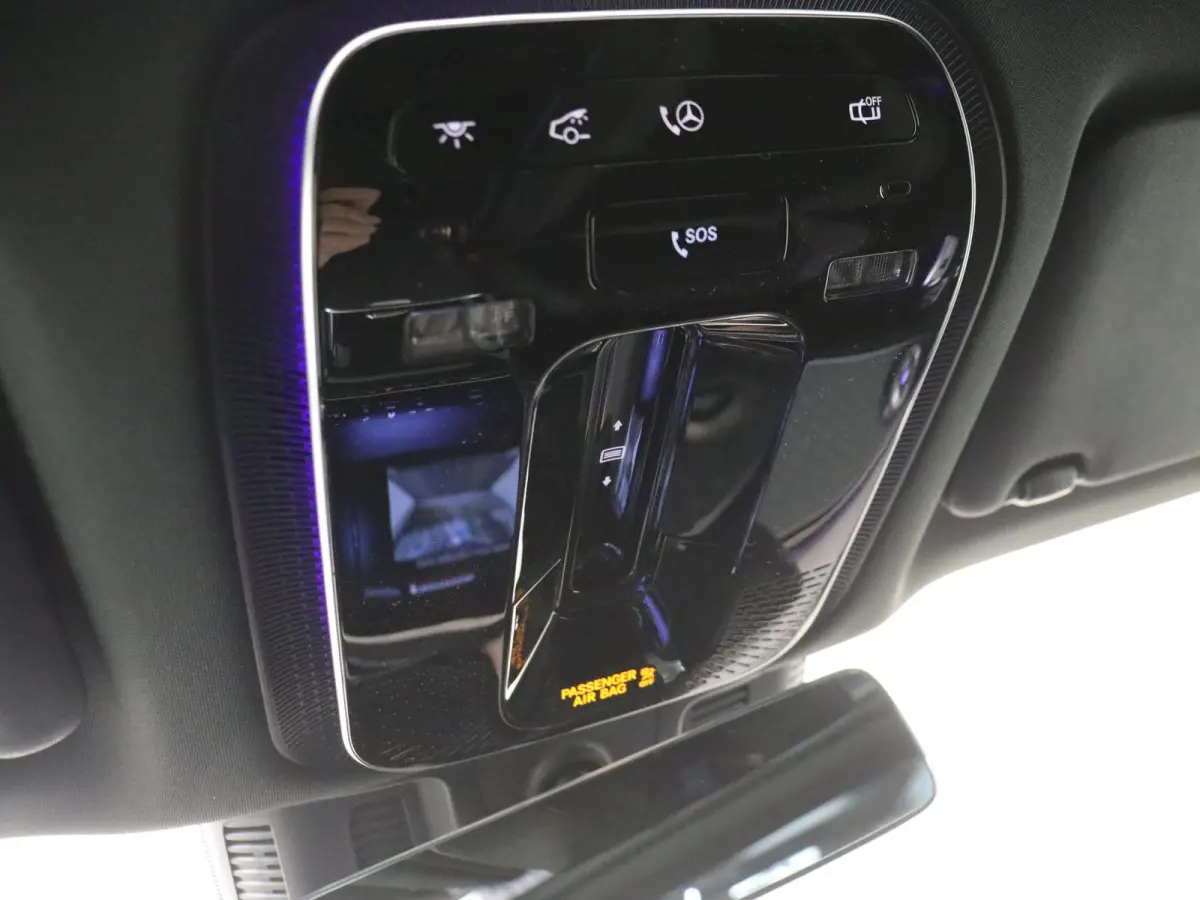 300 Business Solution AMG 90 kWh / Luchtvering / Panaroma-dak / Memory-Stoelen /