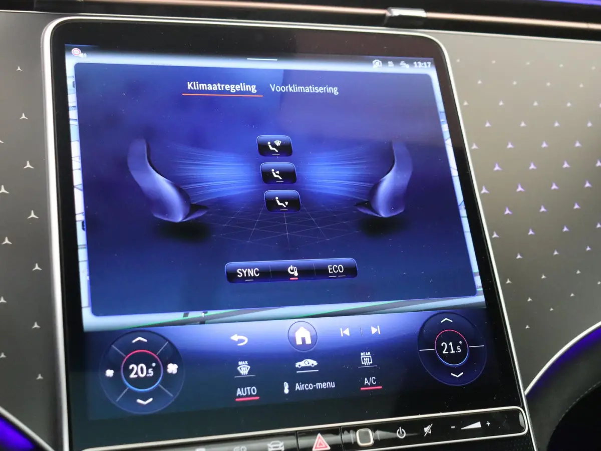 300 Business Solution AMG 90 kWh / Luchtvering / Panaroma-dak / Memory-Stoelen /