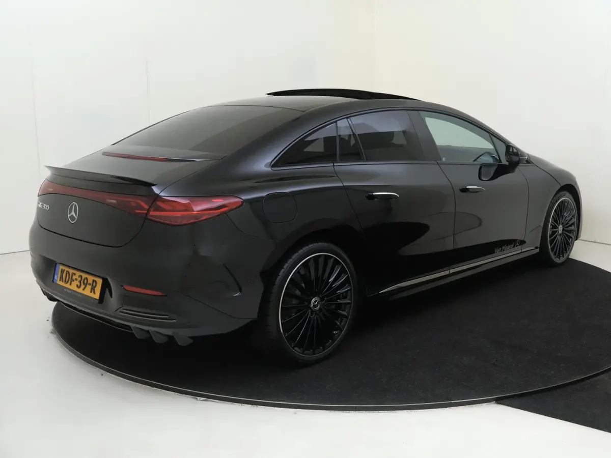 300 Business Solution AMG 90 kWh / Luchtvering / Panaroma-dak / Memory-Stoelen /