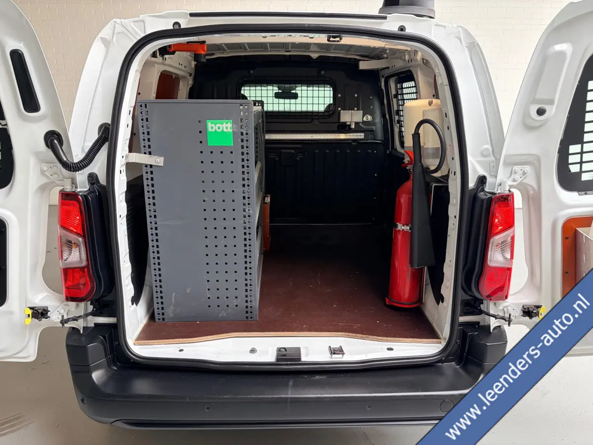 Servicewagen 1.5 BlueHDI 100pk euro61 L1H1 BOTT inrichting, Victron omvormer v230, Standkachel, RIJKLAARPRIJS!