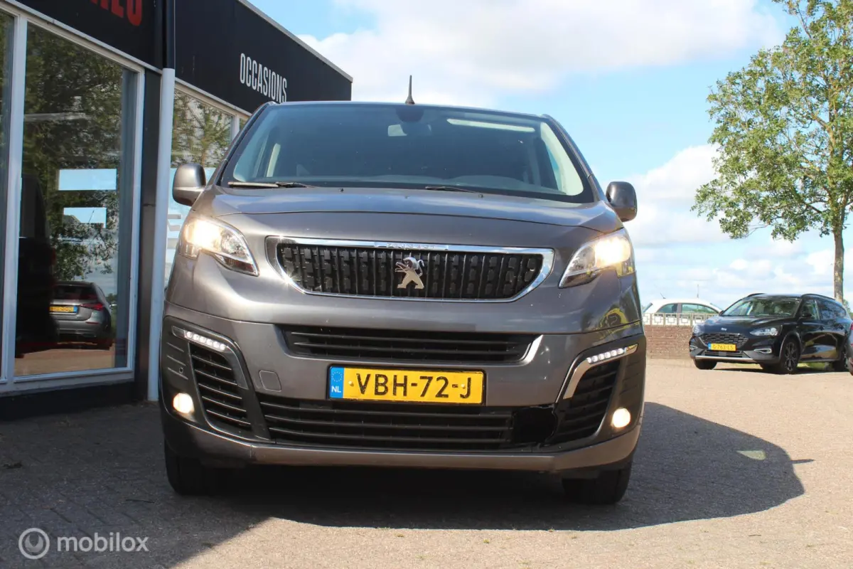 Bestel 2.0 BlueHDI 120 Long Asphalt DC Carplay