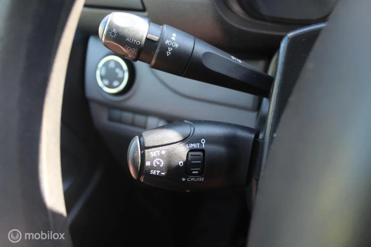 Bestel 2.0 BlueHDI 120 Long Asphalt DC Carplay