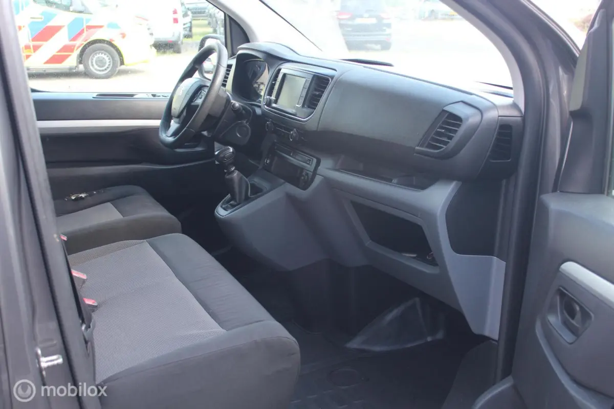 Bestel 2.0 BlueHDI 120 Long Asphalt DC Carplay