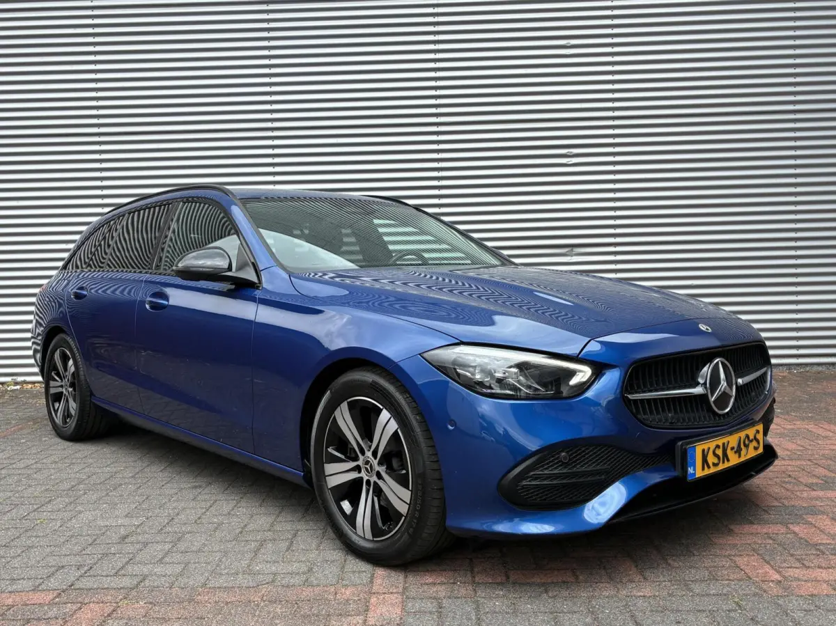 180 Business Line Caplay Led Camera Nieuw Model 2023 Eerste Eigenaar Vol Opties Perfecte Staat incl 12 maanden garantie