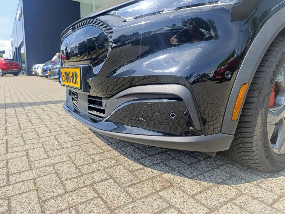 Extended RWD 98 kWh | Dealeronderhouden | Origineel NL | Panoramadak | B&O audio | Elek. Achterklep | Memory | Stoel/stuur voorruitverwarming | 360-camera