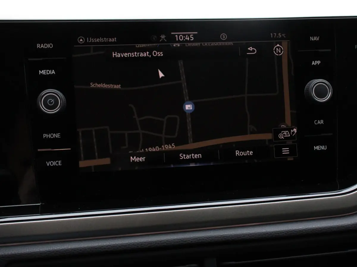 1.0 TSI Move Navigatie App Connect / Android Auto / Apple Carplay Climate Control Parkeer sensoren Lichtmetalen Velgen Dab Digitale Cockpit
