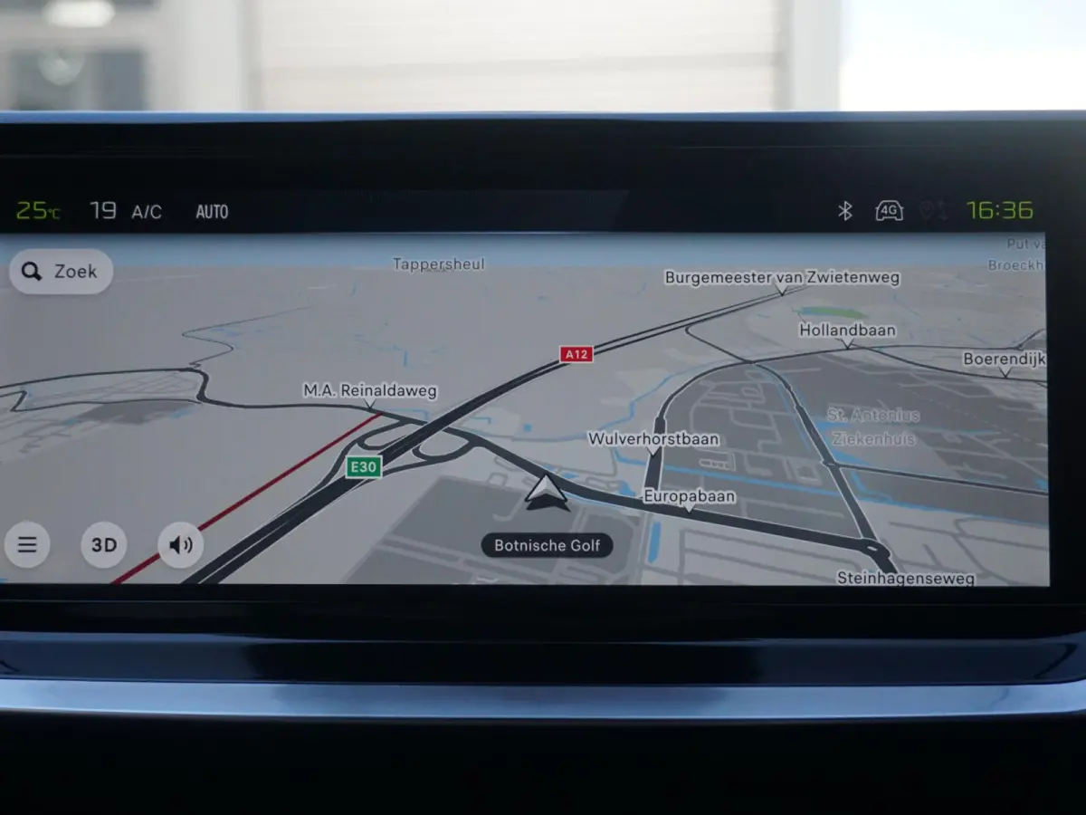 1.2 Hybrid 145 GT l 360 Camera l Navigatie l Keyless entry l Apple Carplay/Android Auto