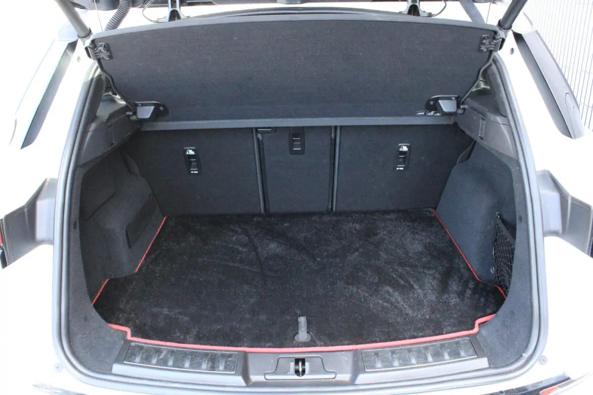 1.5 P300e AWD R-Dynamic S 360° Camera Panoramadak