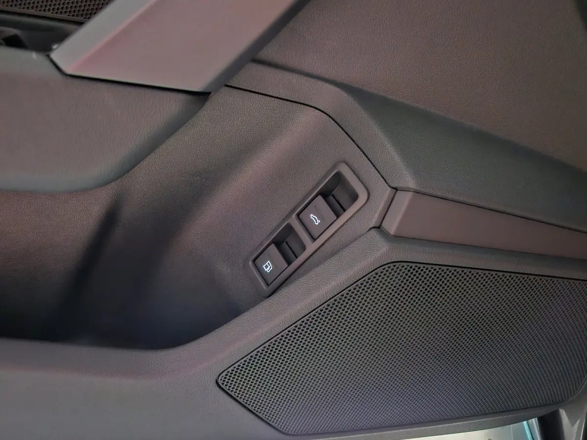 40 TFSI-e Facelift S-Line Matrix Keyless Camera Virtual BTW