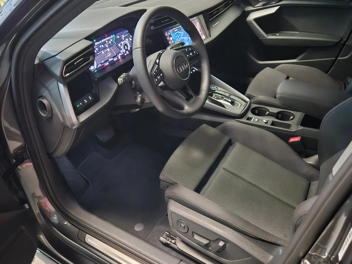40 TFSI-e Facelift S-Line Matrix Keyless Camera Virtual BTW