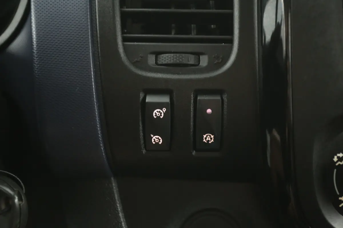 1.6 CDTI L1H1 | Marge | Airco | Cruise | Camera | Navi | Trekhaak | Parkeersens.