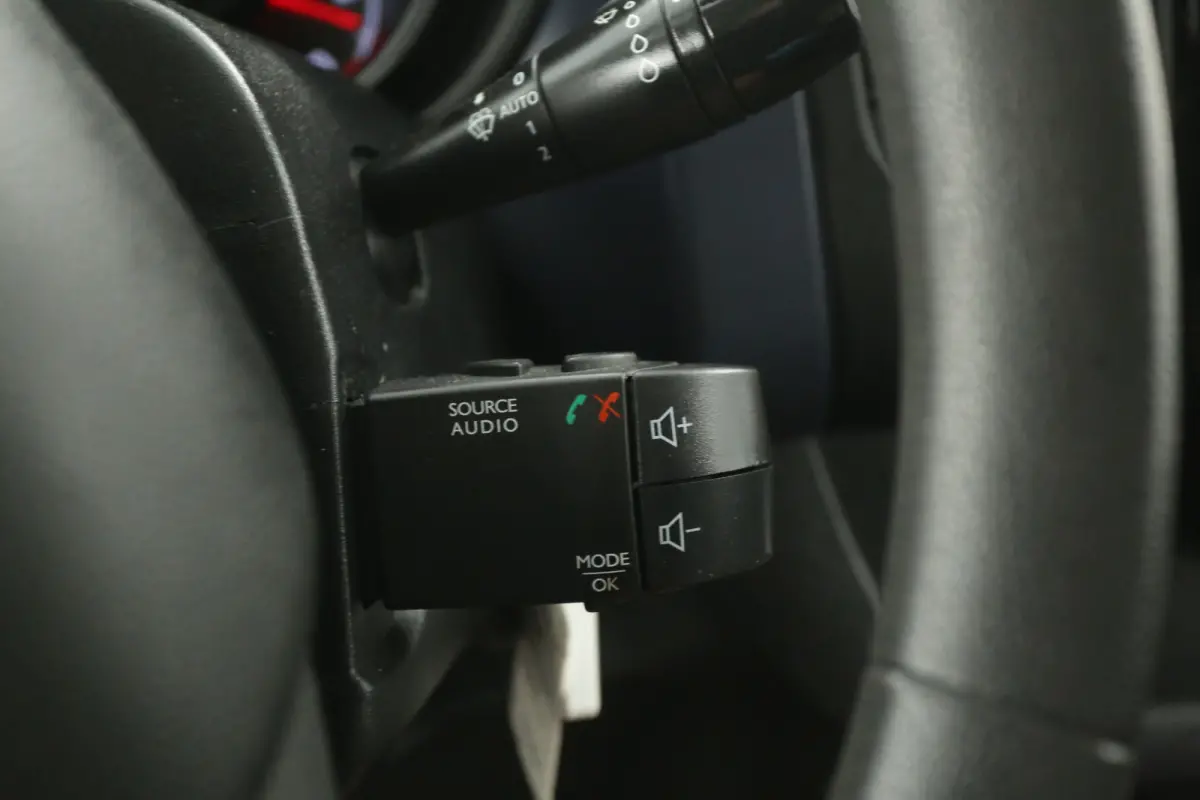 1.6 CDTI L1H1 | Marge | Airco | Cruise | Camera | Navi | Trekhaak | Parkeersens.