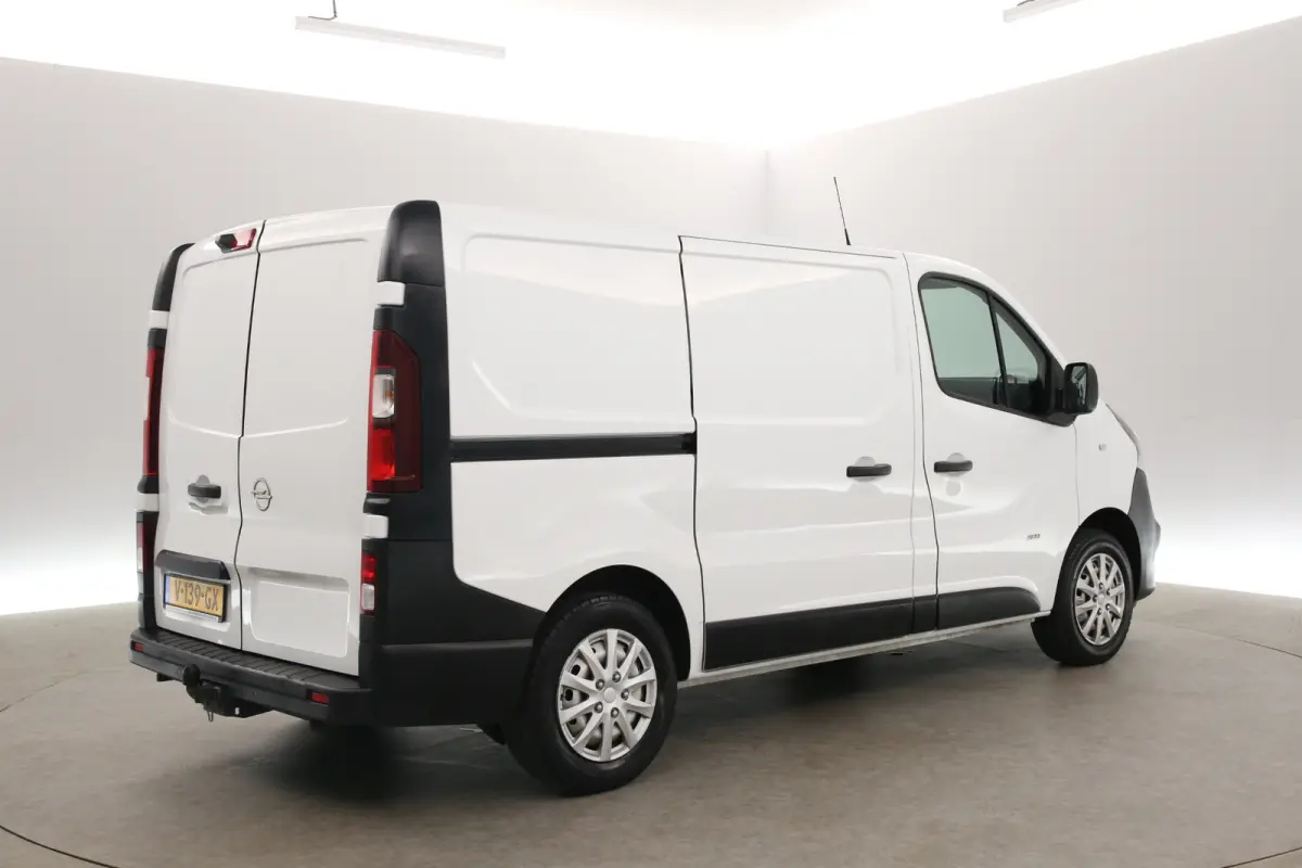 1.6 CDTI L1H1 | Marge | Airco | Cruise | Camera | Navi | Trekhaak | Parkeersens.