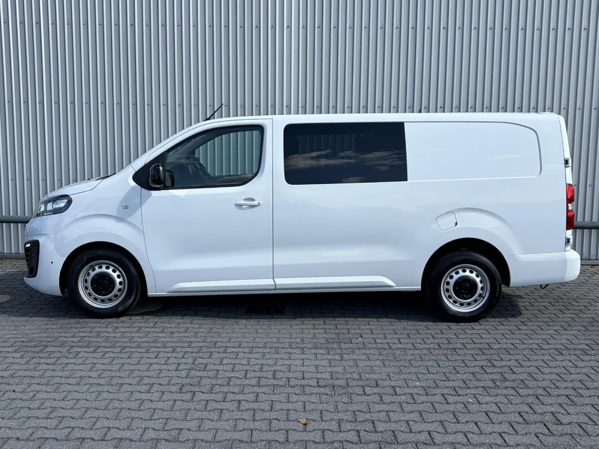 2.0 MultiJet L3H1 DC*A/C*CRUISE*HAAK*CAM*5-P*NAVI*