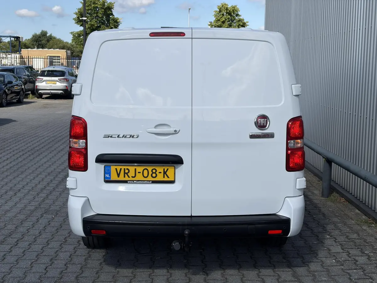 2.0 MultiJet L3H1 DC*A/C*CRUISE*HAAK*CAM*5-P*NAVI*
