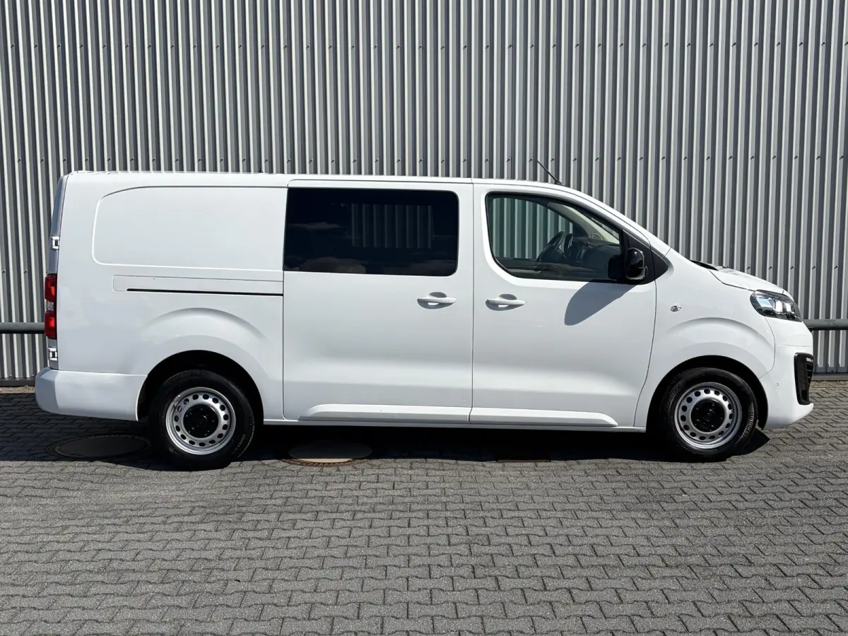 2.0 MultiJet L3H1 DC*A/C*CRUISE*HAAK*CAM*5-P*NAVI*