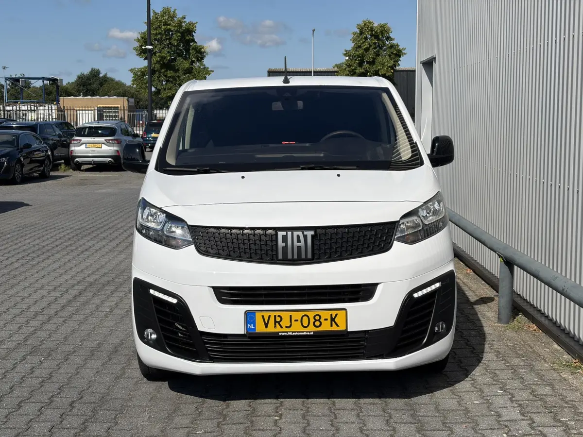 2.0 MultiJet L3H1 DC*A/C*CRUISE*HAAK*CAM*5-P*NAVI*