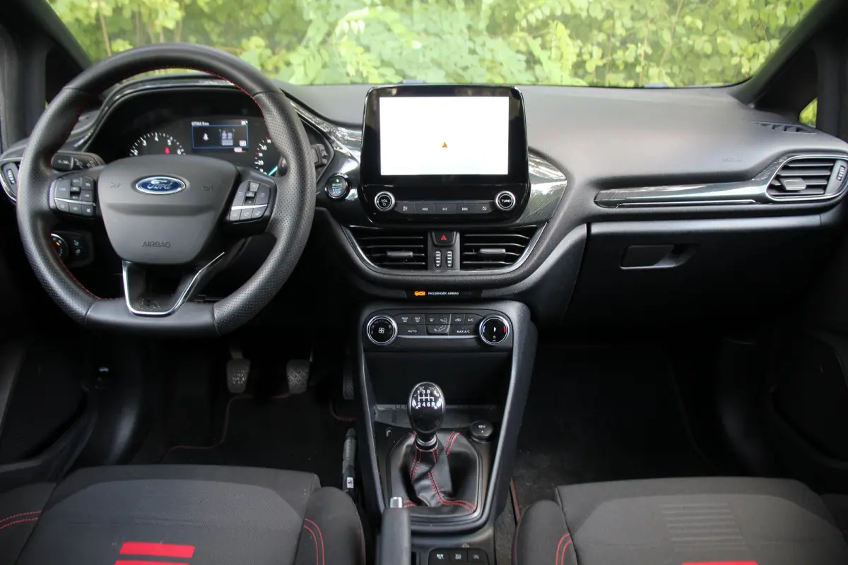 1.0EB Hybrid ST-Line X | NL-AUTO! | 1E EIGENAAR! | PARK SENS | CRUISE | LED | NAVI | CLIMA | DEALER OH! | APPLE CARPLAY/ANDROID AUTO