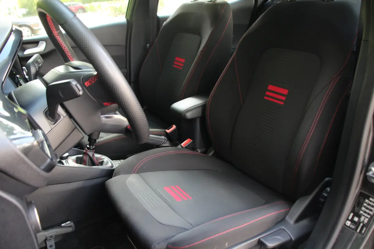 1.0EB Hybrid ST-Line X | NL-AUTO! | 1E EIGENAAR! | PARK SENS | CRUISE | LED | NAVI | CLIMA | DEALER OH! | APPLE CARPLAY/ANDROID AUTO