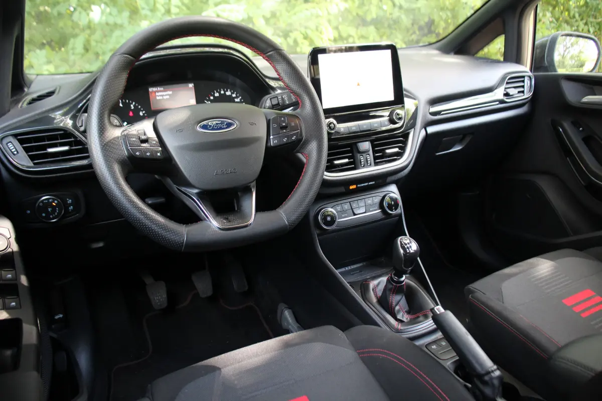 1.0EB Hybrid ST-Line X | NL-AUTO! | 1E EIGENAAR! | PARK SENS | CRUISE | LED | NAVI | CLIMA | DEALER OH! | APPLE CARPLAY/ANDROID AUTO