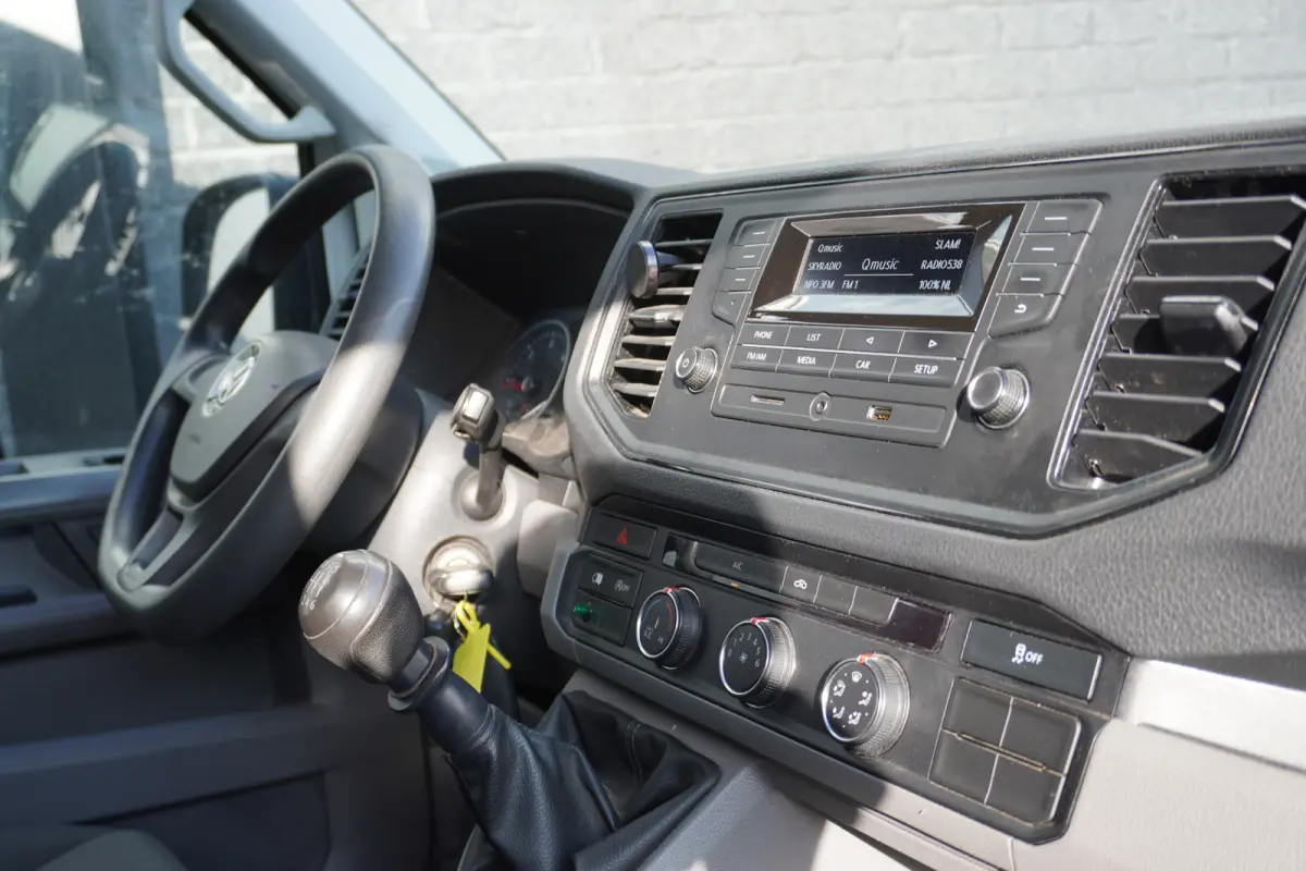 2.0 TDI 140PK L3H3 EURO 6 - Airco - Radio - Cruise - €16.900,- Excl.