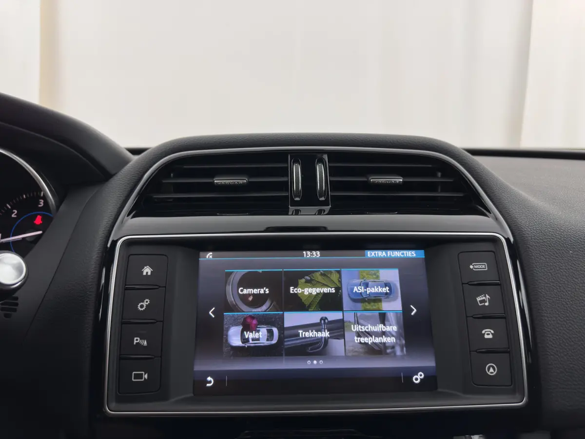 2.0 D Portfolio AWD Aut. *PANO | LEATHER | XENON | DIGI-COCKPIT | MERIDIAN-SOUND | KEYLESS | CAMERA | HEATED-COMFORTSEATS | PRIVACY-GLASS | NAVI-FULLMAP | SHIFTPADDLES | ECC | PDC | CRUISE |