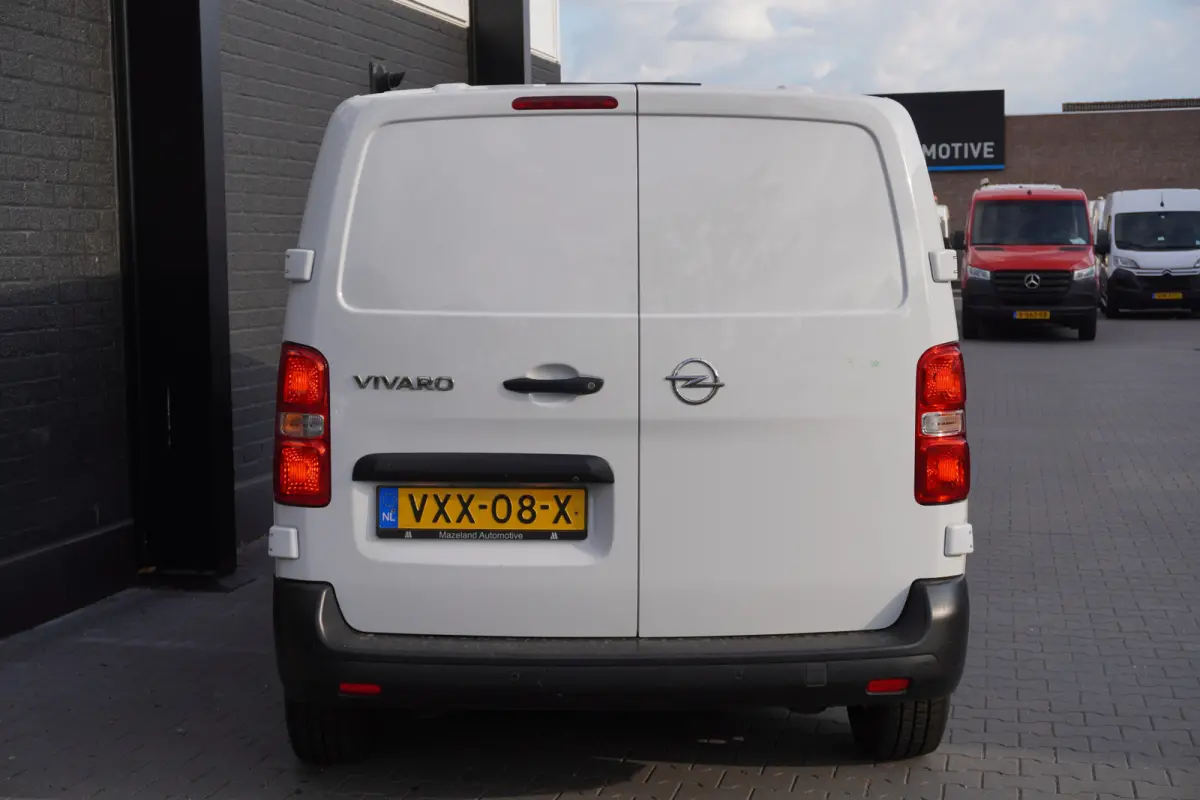 2.0 L2 145PK EURO 6 - Airco - Navi - Cruise - €17.900,- Excl.
