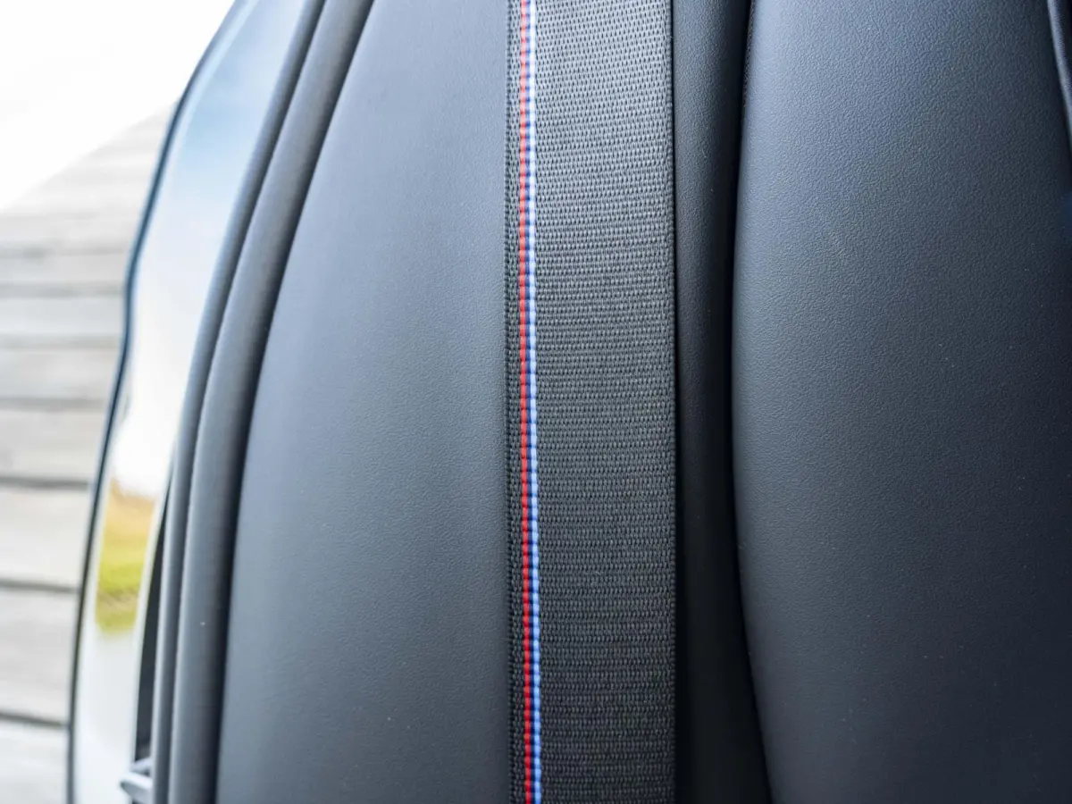 123 xDrive | M Sportpakket Pro | Innovation Pack | 19 inch | Comfort Access | M Adaptief onderstel | Head-Up Display | Harman Kardon | Sportstoelen