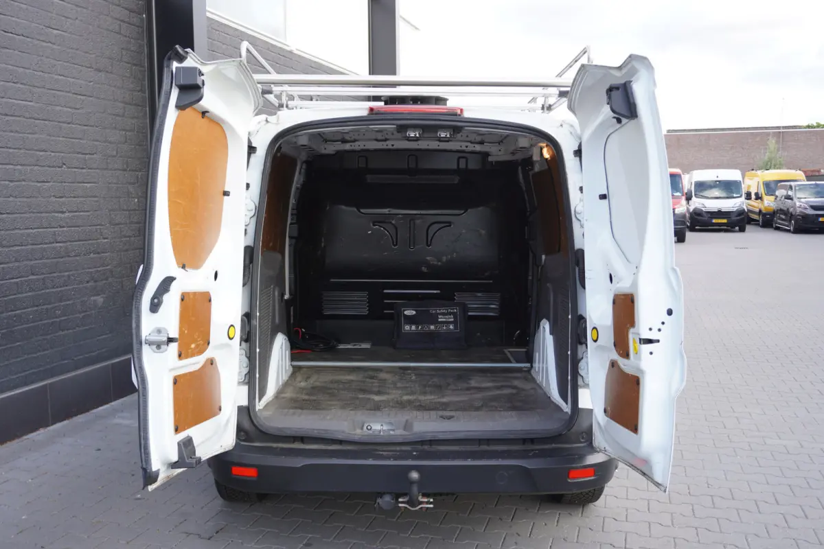 1.5 EcoBlue 100PK EURO 6 Airco - Cruise - Trekhaak - €10.950,- Excl.