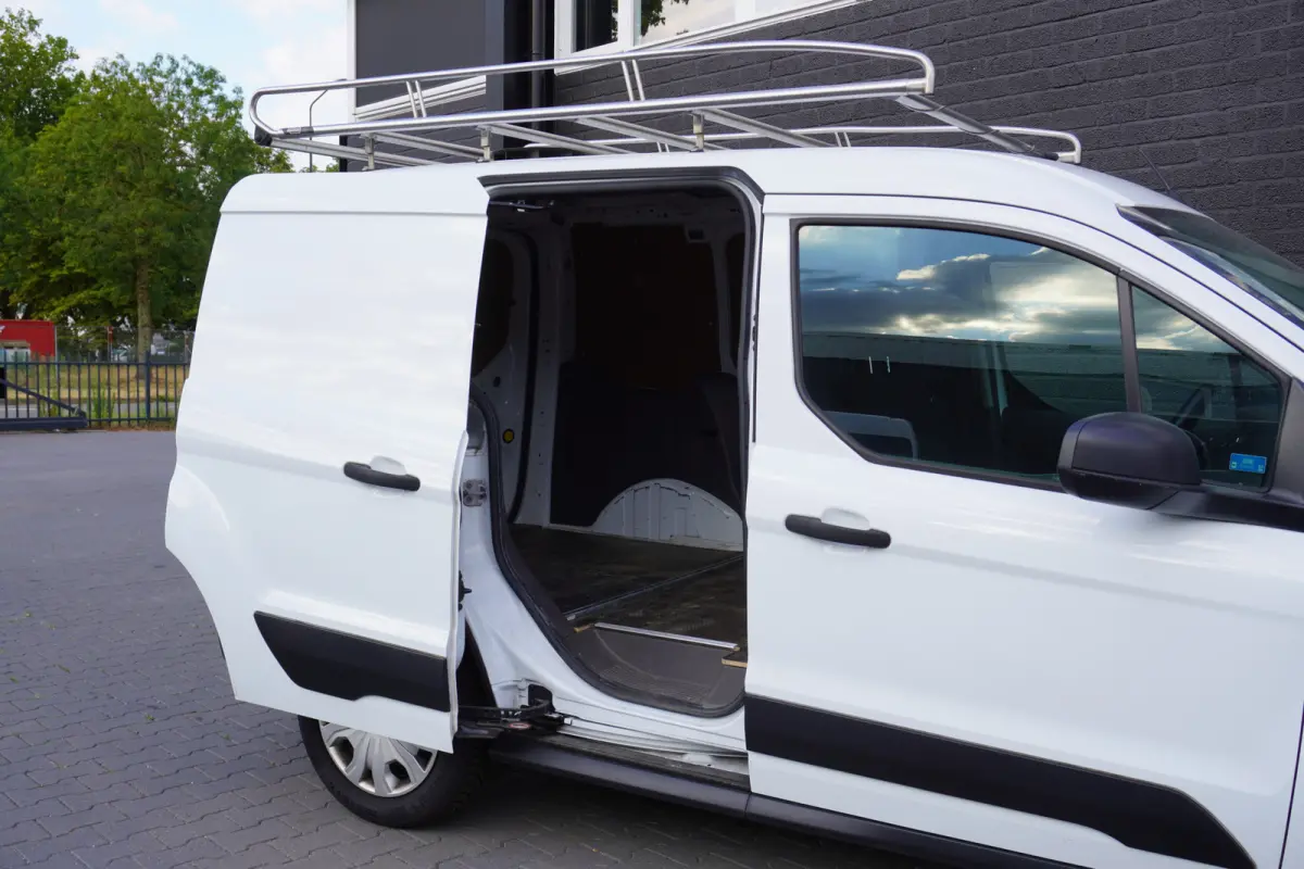 1.5 EcoBlue 100PK EURO 6 Airco - Cruise - Trekhaak - €10.950,- Excl.