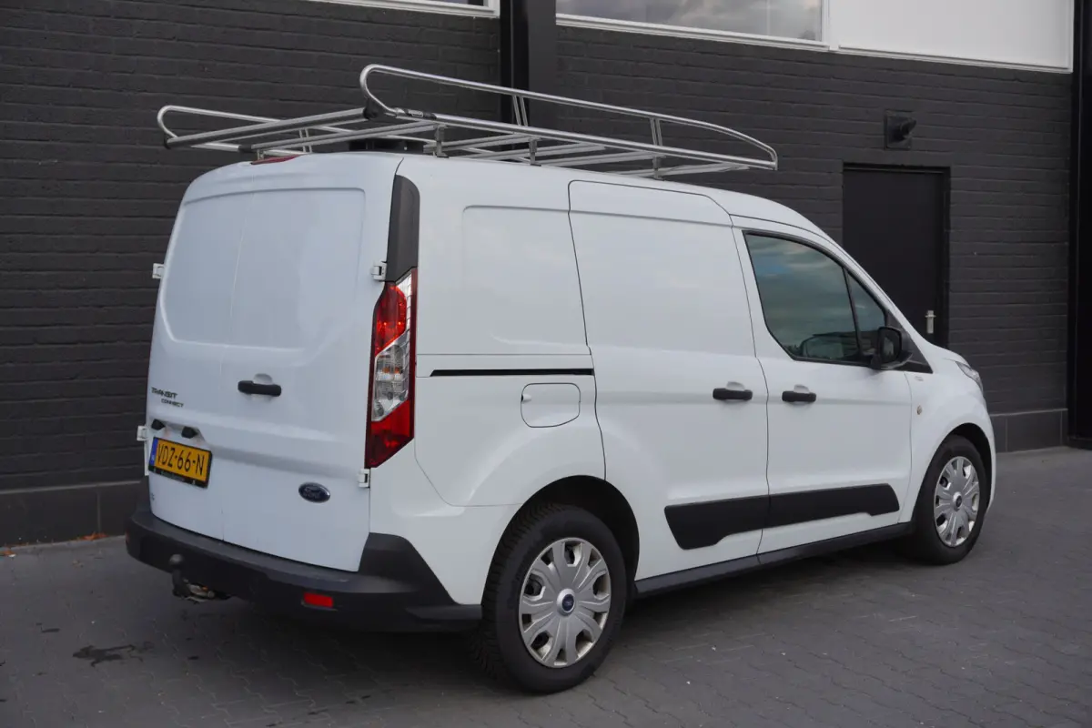 1.5 EcoBlue 100PK EURO 6 Airco - Cruise - Trekhaak - €10.950,- Excl.