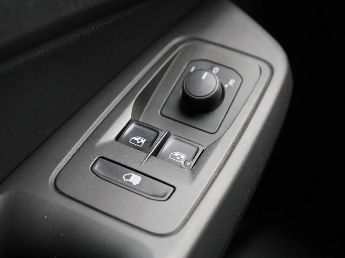 2.0 TDI 102PK | Airco | Parkeersensoren Achter | Bluetooth | Elektrisch Verstelbare Spiegels | Cruise Control |