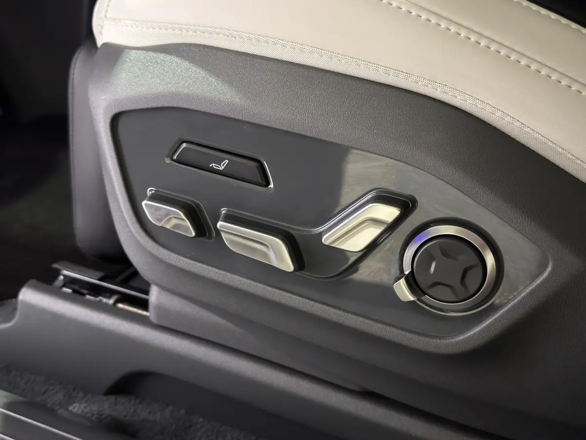 Launch Edition GT-Line AWD 99.8 kWh 384pk | SOH 96,3% | 6-zits | Stoelen verwarmd & gekoeld | Luxe leder | In nieuwstaat