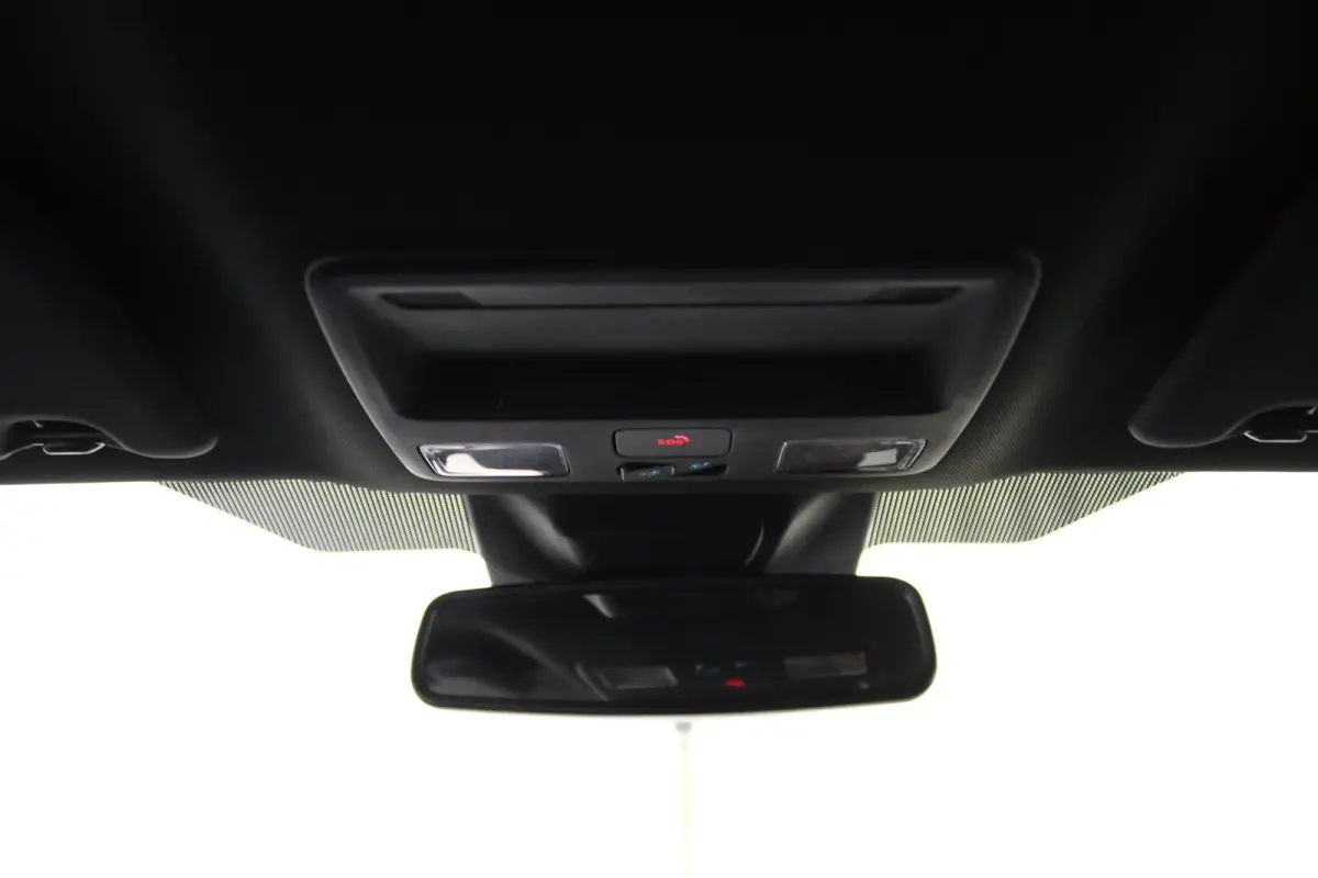 1.0 EcoBoost Hybrid ST Line*ECC*CAM*LED*CRUISE*NAV