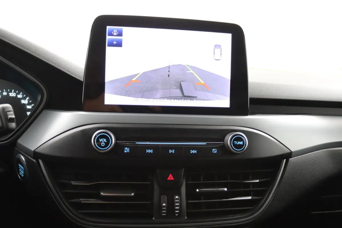 1.0 EcoBoost Hybrid ST Line*ECC*CAM*LED*CRUISE*NAV