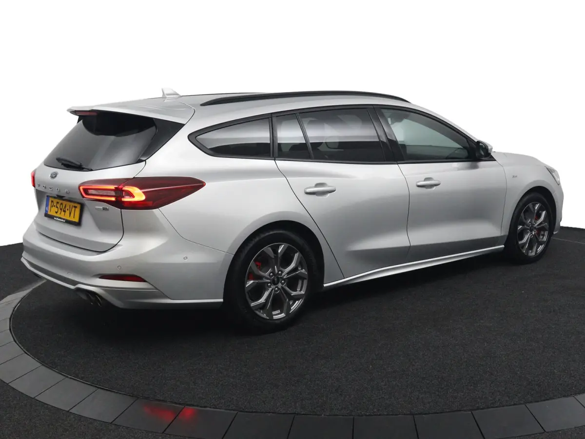 1.0 EcoBoost Hybrid ST Line*ECC*CAM*LED*CRUISE*NAV